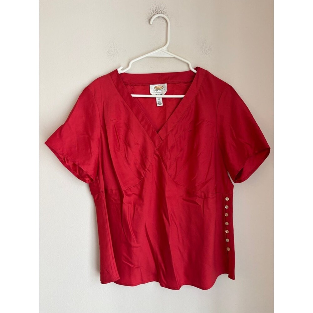 Vintage Talbots womens 100% silk red V-Neck Short Sleeve Blouse Side Buttons EUC